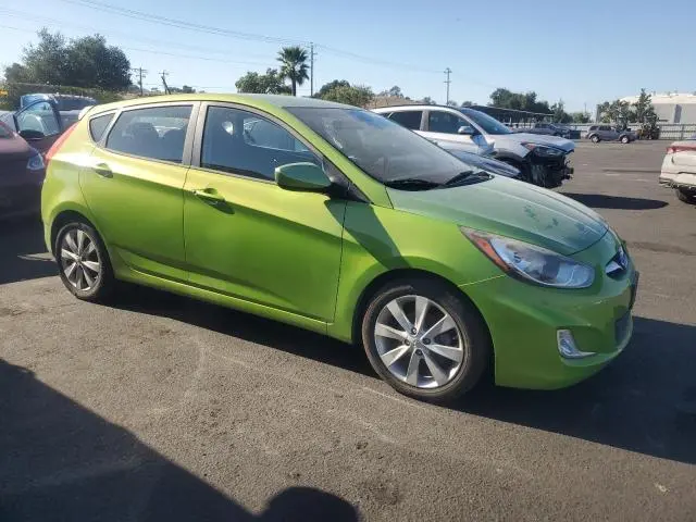 2012 HYUNDAI ACCENT SE  