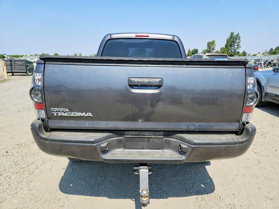 2015 TOYOTA TACOMA BASE  