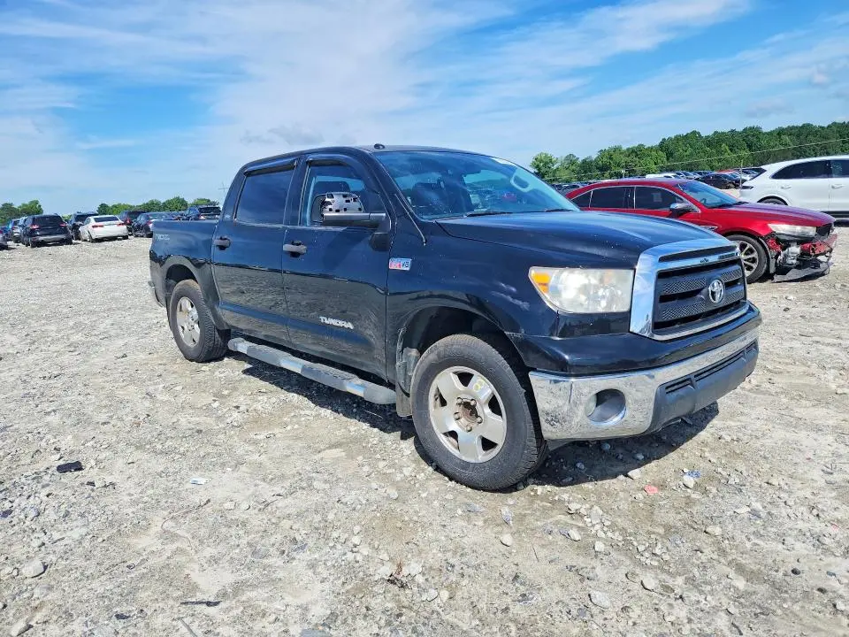 2010 TOYOTA TUNDRA CREWMAX SR5  