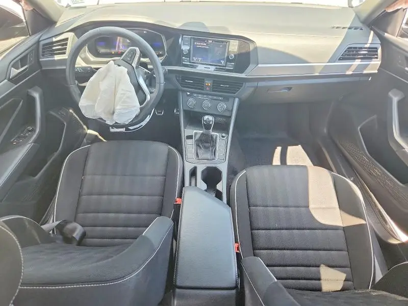 2024 VOLKSWAGEN JETTA SPORT  