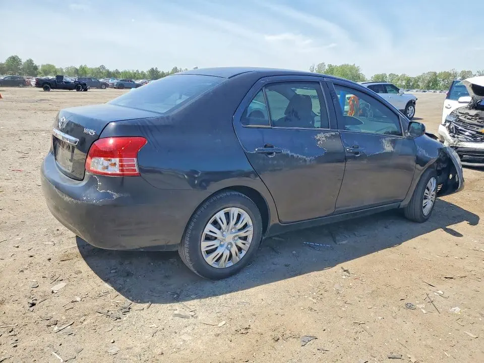 2010 TOYOTA YARIS BASE  
