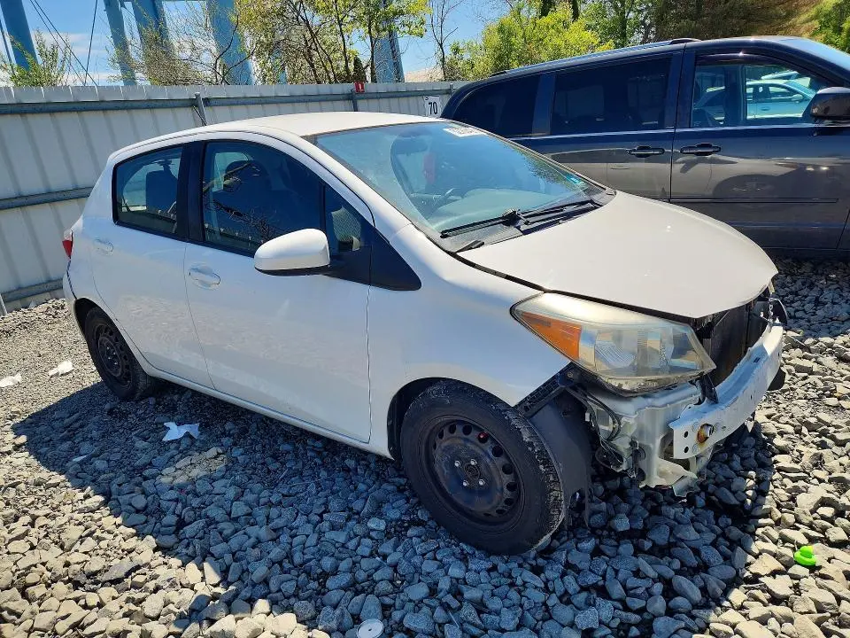 2014 TOYOTA YARIS 5-DOOR LE  