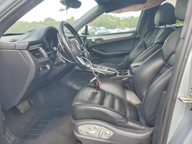 2015 PORSCHE MACAN TURBO  