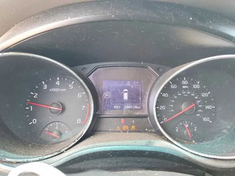 2016 KIA SEDONA LX  