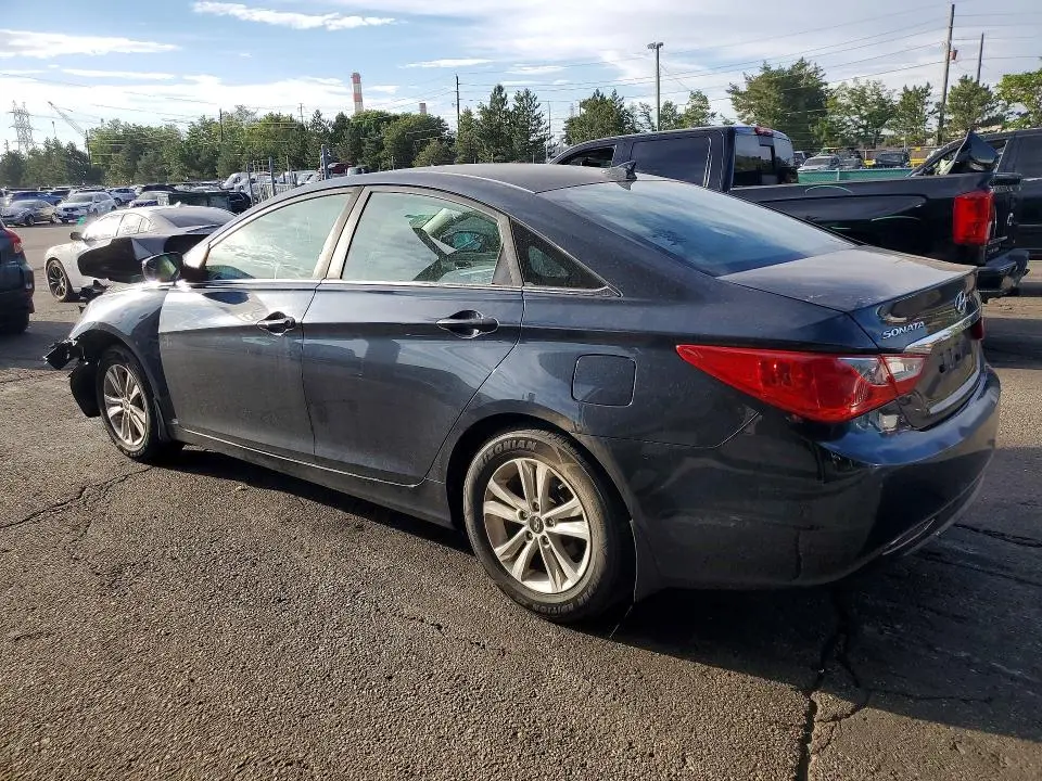 2012 HYUNDAI SONATA GLS  