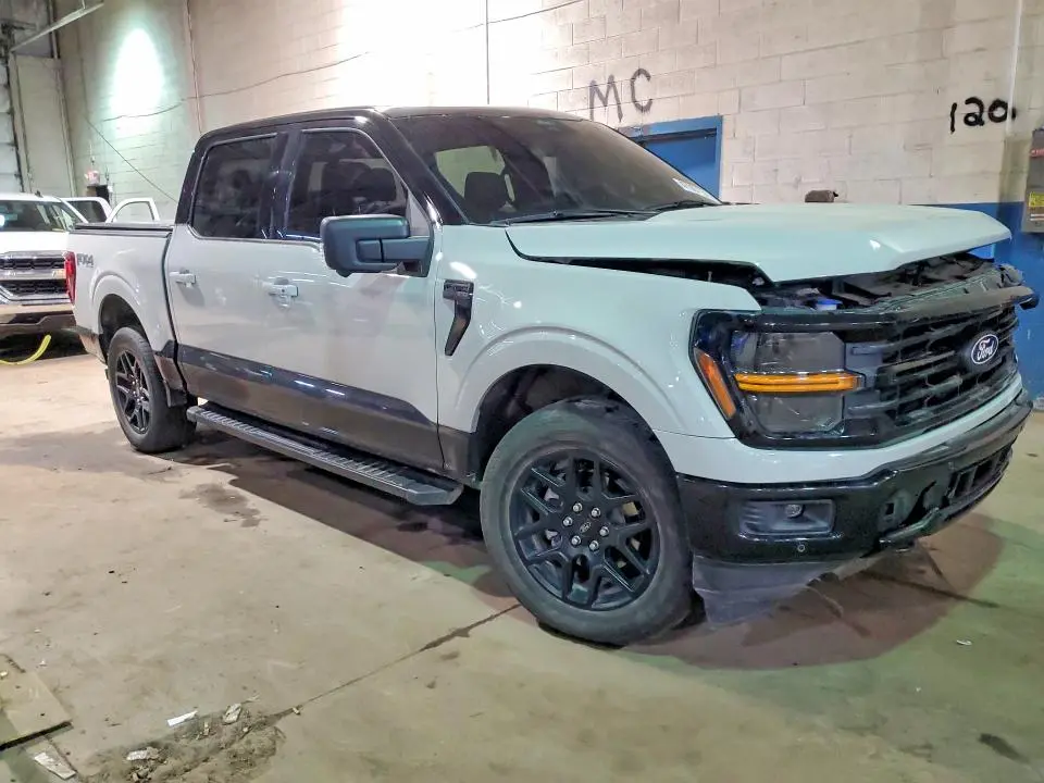 2024 FORD F150 XLT  