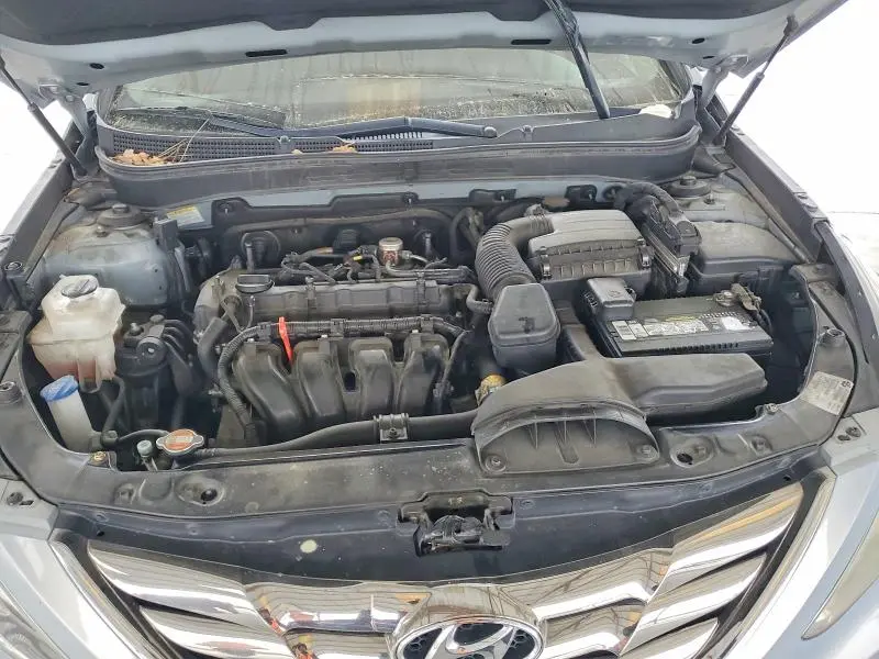 2012 HYUNDAI SONATA SE  