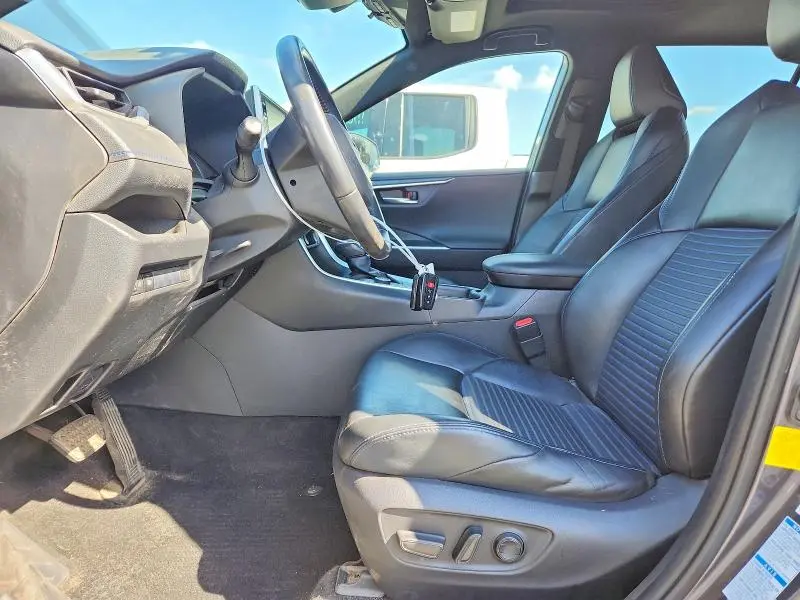 2019 TOYOTA RAV4 XSE  