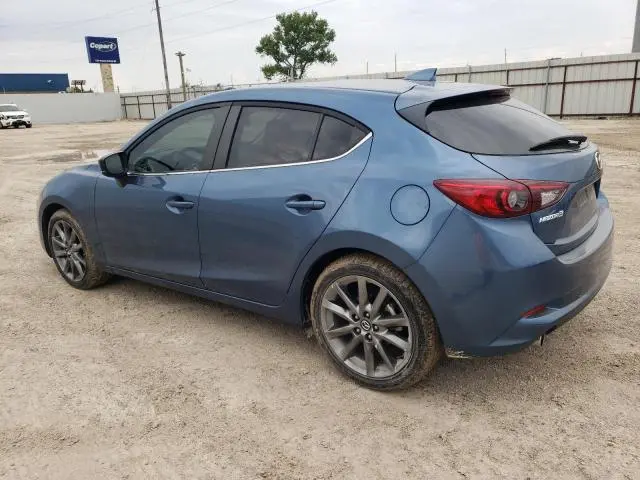 2018 MAZDA 3 TOURING  