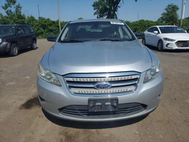 2010 FORD TAURUS SE  