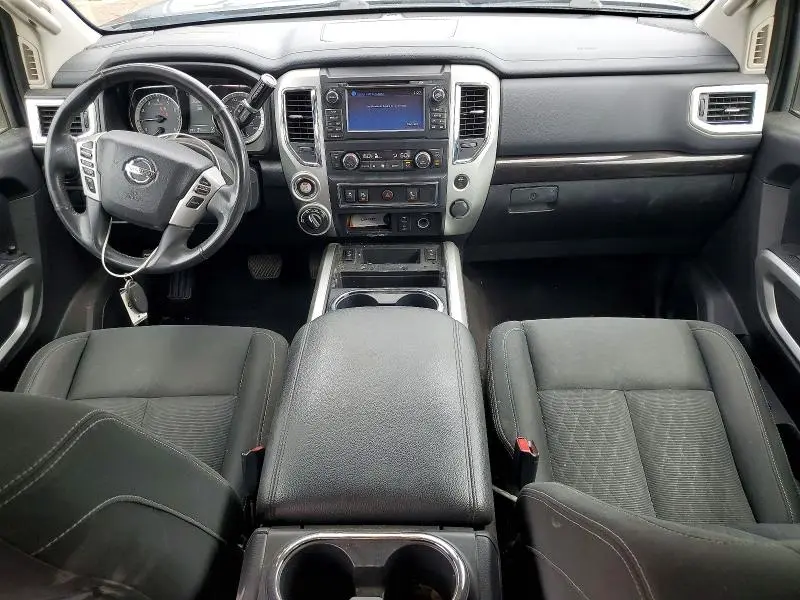 2018 NISSAN TITAN SV  