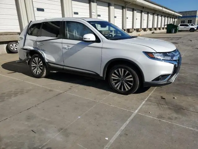 2020 MITSUBISHI OUTLANDER SE  