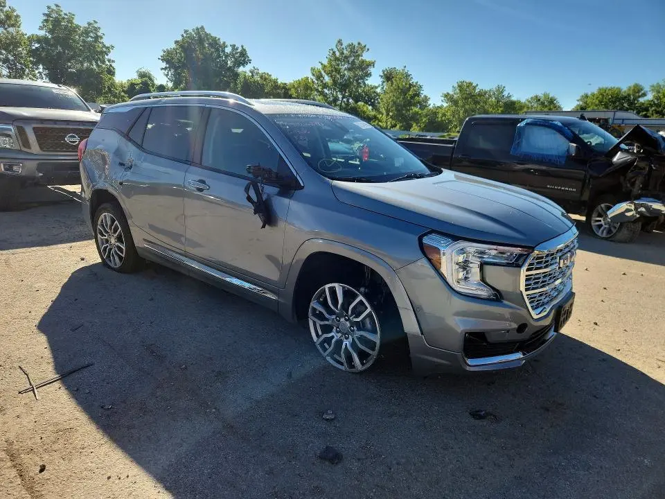 2024 GMC TERRAIN DENALI  