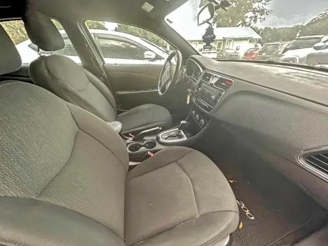 2011 CHRYSLER 200 LX  