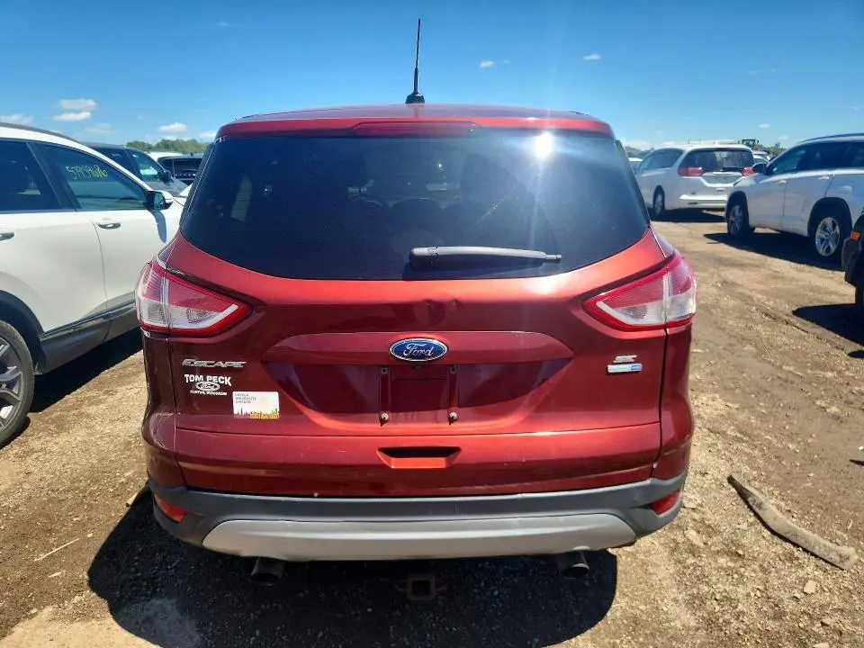 2016 FORD ESCAPE SE  