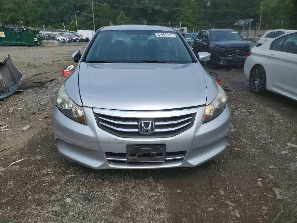 2011 HONDA ACCORD SE  