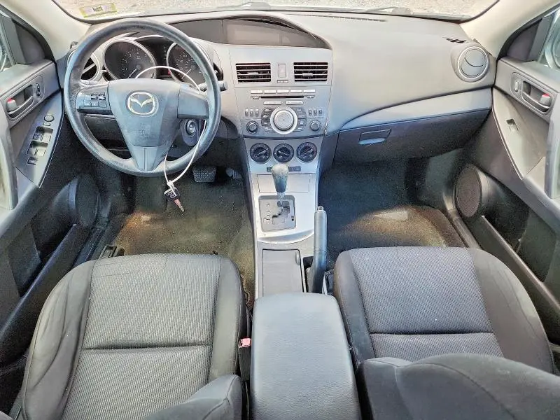 2011 MAZDA 3 I  