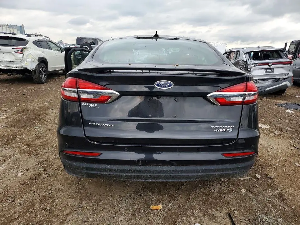 2019 FORD FUSION TITANIUM  