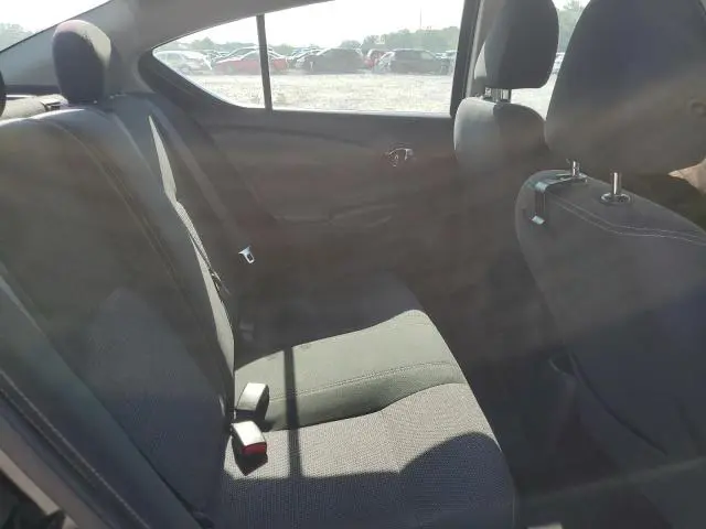 2017 NISSAN VERSA S  