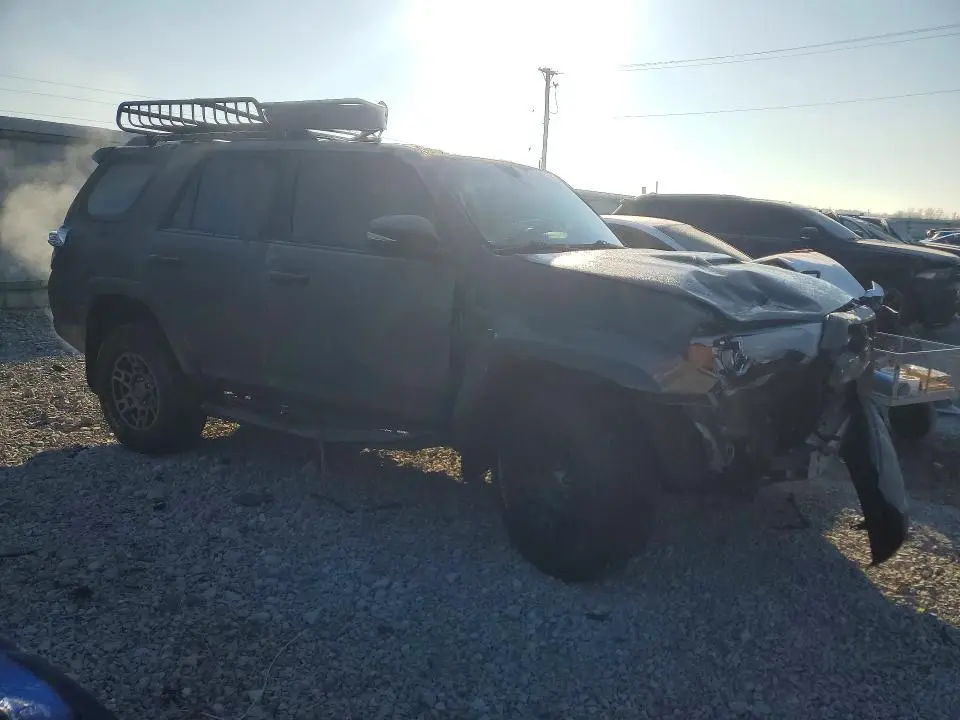 2021 TOYOTA 4RUNNER VENTURE  