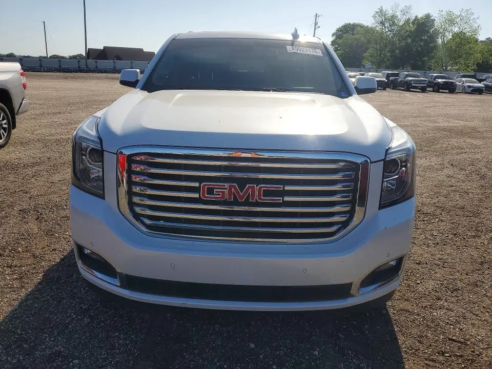 2017 GMC YUKON XL C1500 SLT  
