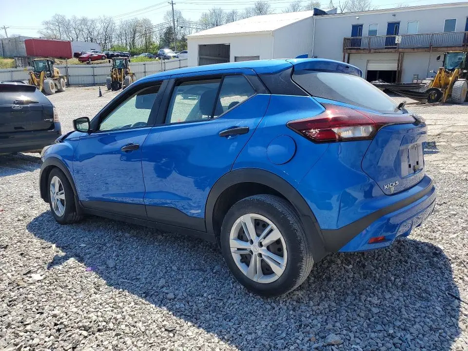 2022 NISSAN KICKS S  