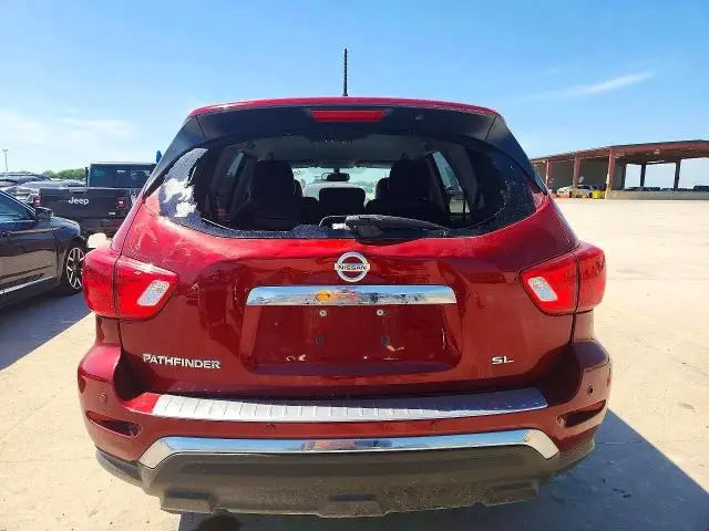 2018 NISSAN PATHFINDER SL  