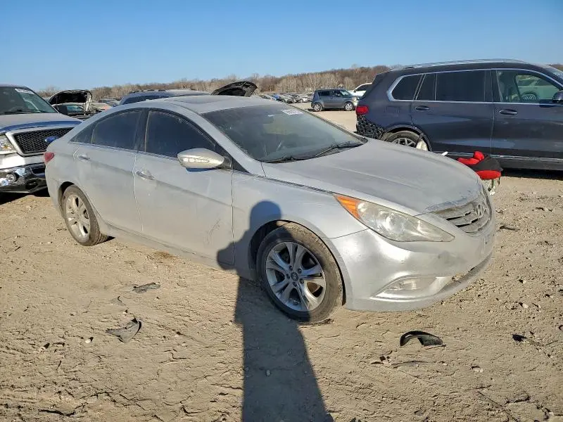 2011 HYUNDAI SONATA SE  