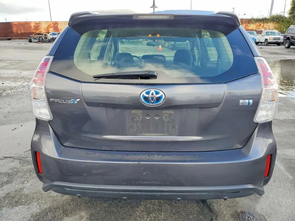 2017 TOYOTA PRIUS V   