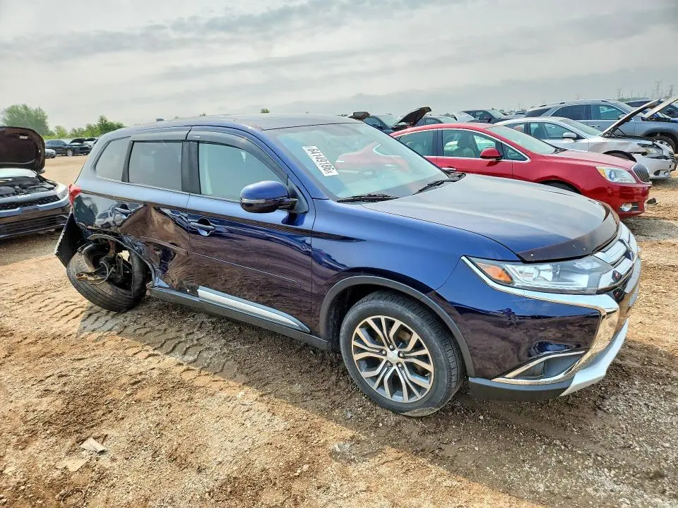 2017 MITSUBISHI OUTLANDER SE  