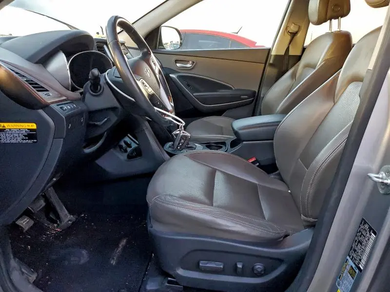 2017 HYUNDAI SANTA FE SE  