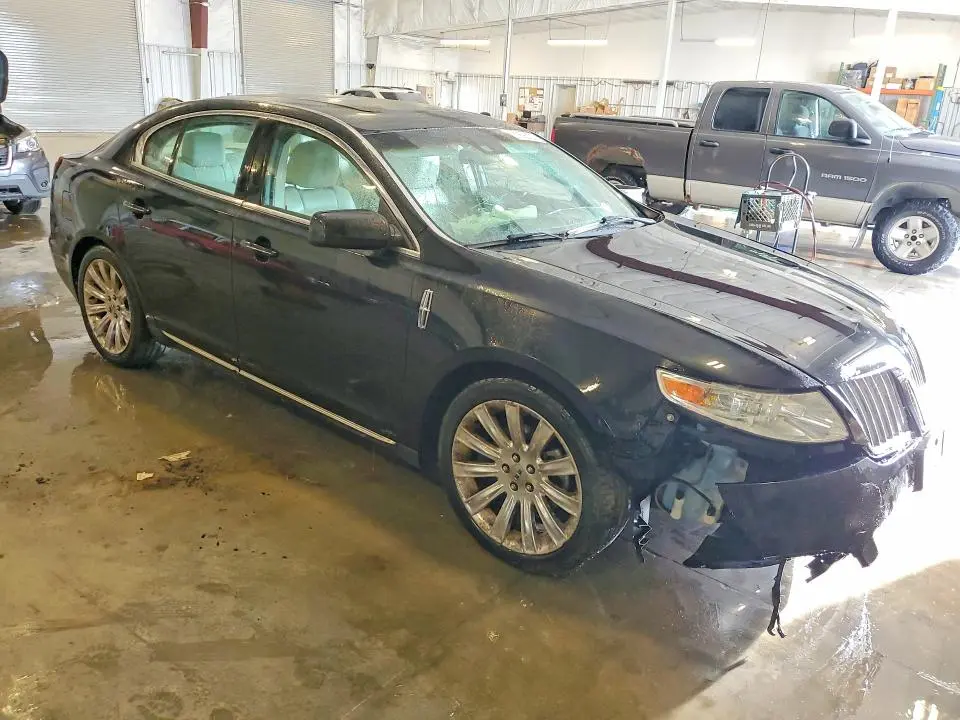 2011 LINCOLN MKS   