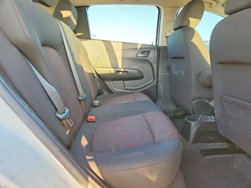 2019 CHEVROLET SONIC LT  