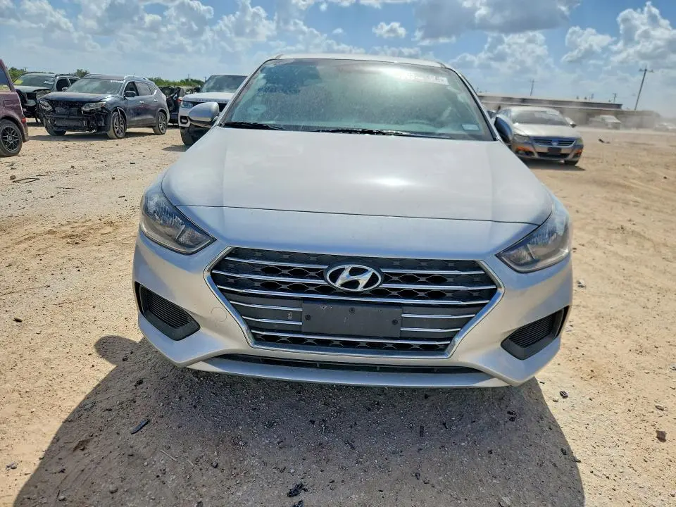 2022 HYUNDAI ACCENT SE  