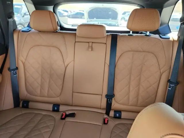 2025 BMW X5 XDRIVE50E  