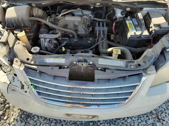 2010 CHRYSLER TOWN & COUNTRY LX  