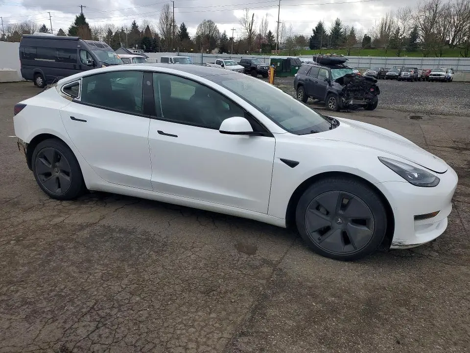 2021 TESLA MODEL 3   