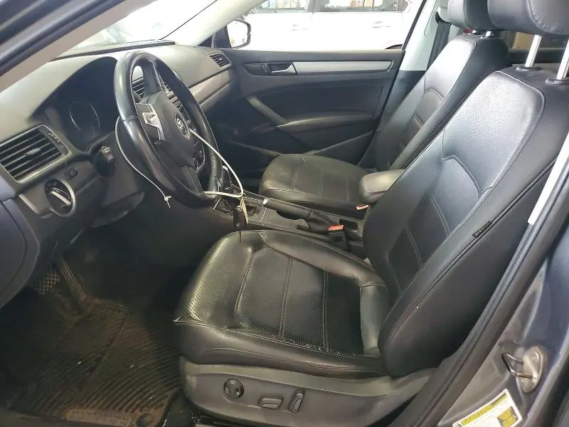 2014 VOLKSWAGEN PASSAT S  