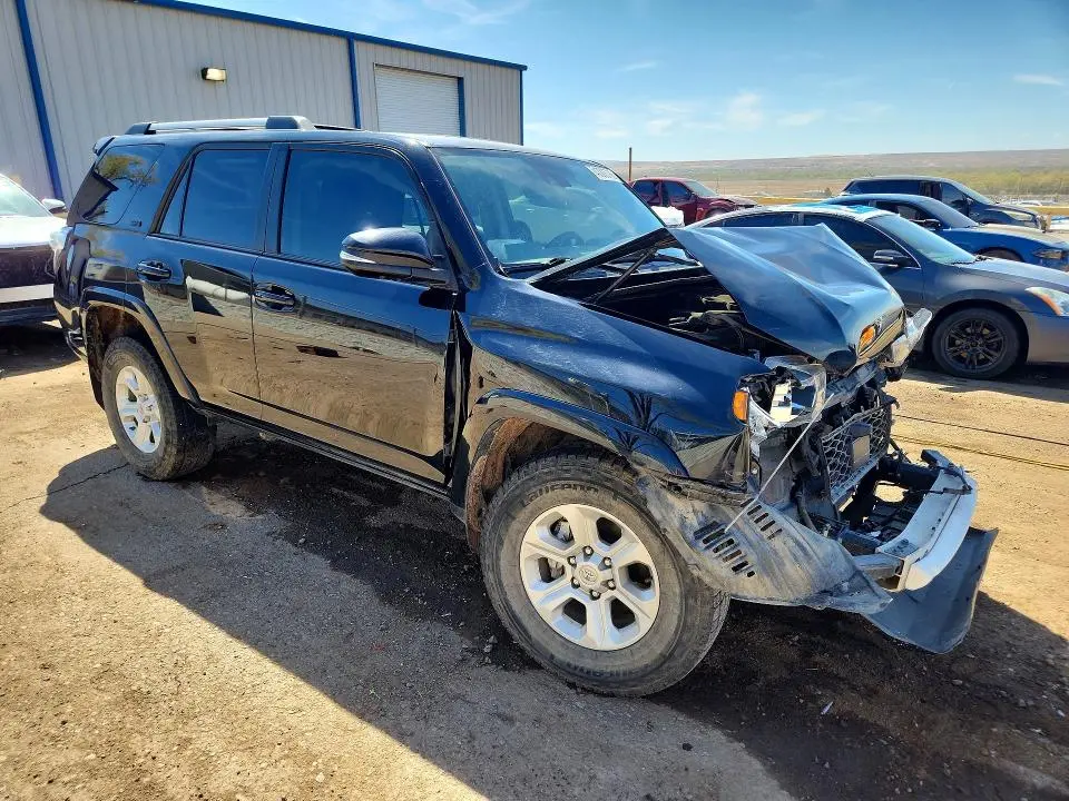 2023 TOYOTA 4RUNNER SR5 PREMIUM  