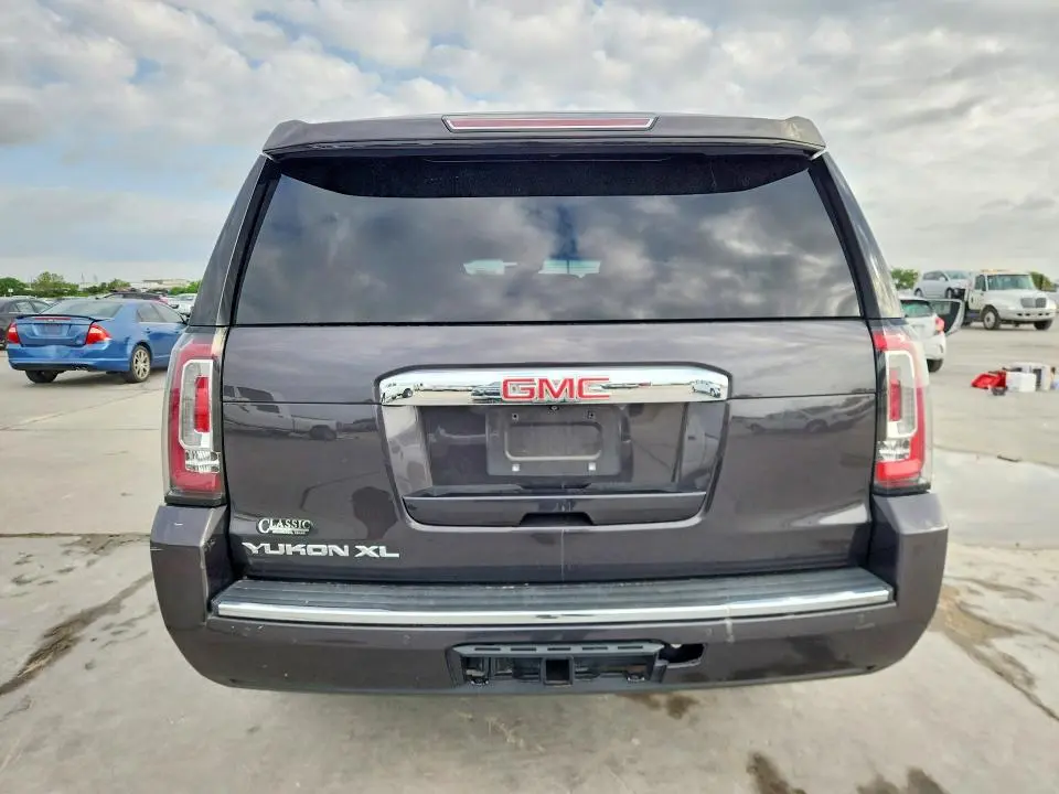 2016 GMC YUKON XL DENALI  