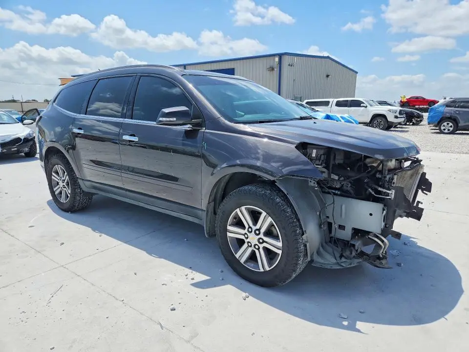 2017 CHEVROLET TRAVERSE LT  