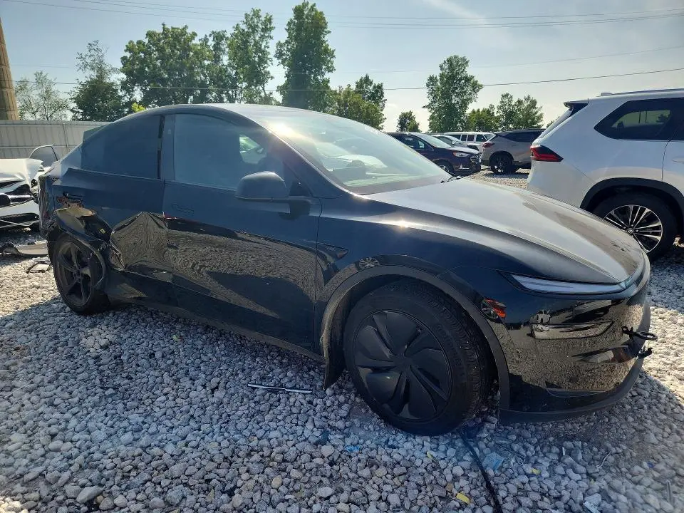 2026 TESLA MODEL Y   