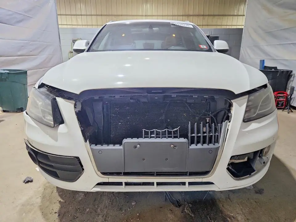 2011 AUDI Q5 PREMIUM PLUS  
