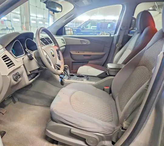 2012 CHEVROLET TRAVERSE LS  