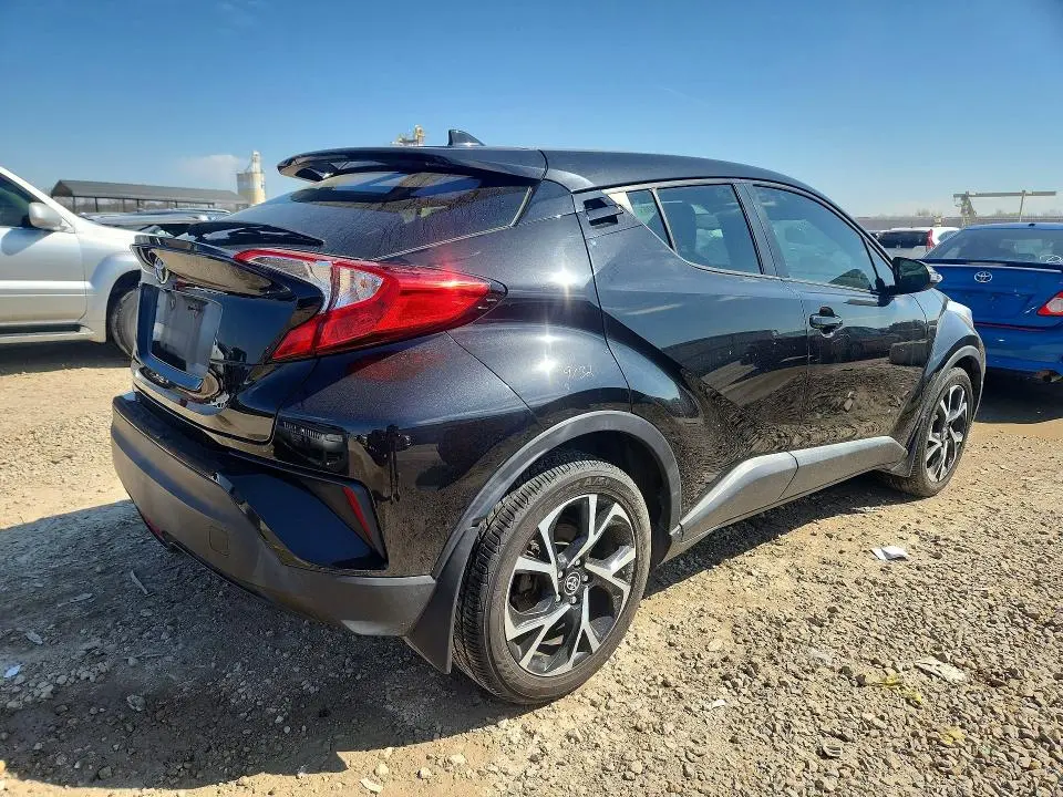2018 TOYOTA C-HR XLE PREMIUM  