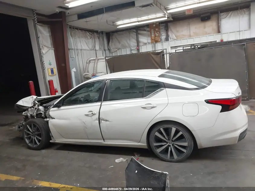2021 NISSAN ALTIMA SR FWD