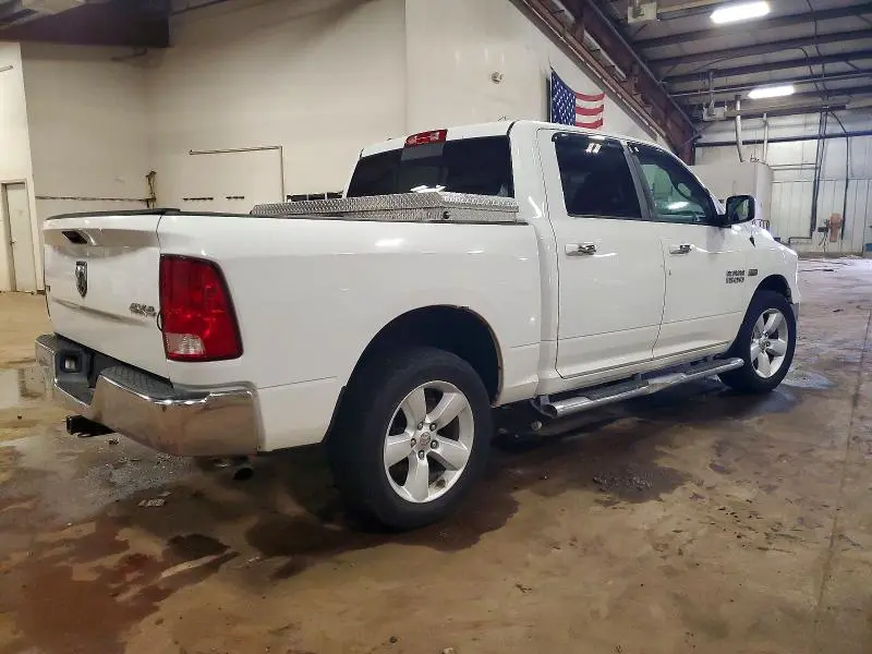2015 RAM 1500 SLT  