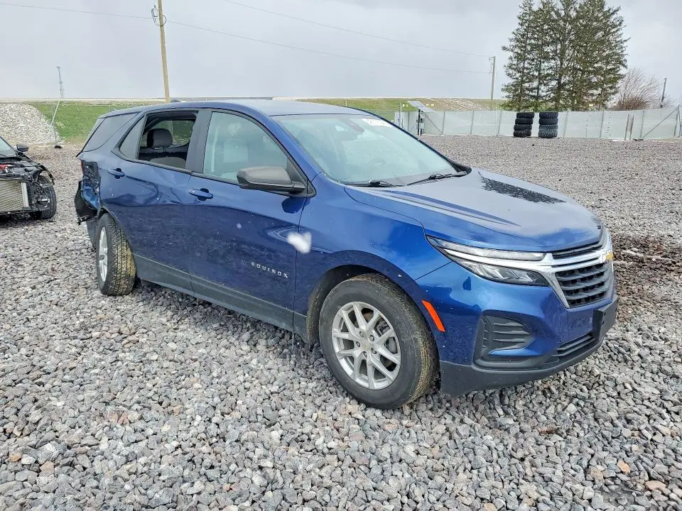 2022 CHEVROLET EQUINOX LS  