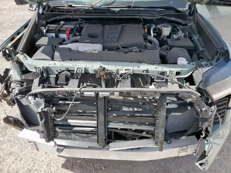 2025 TOYOTA TUNDRA CREWMAX SR  