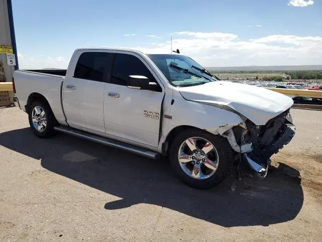 2016 RAM 1500 SLT  